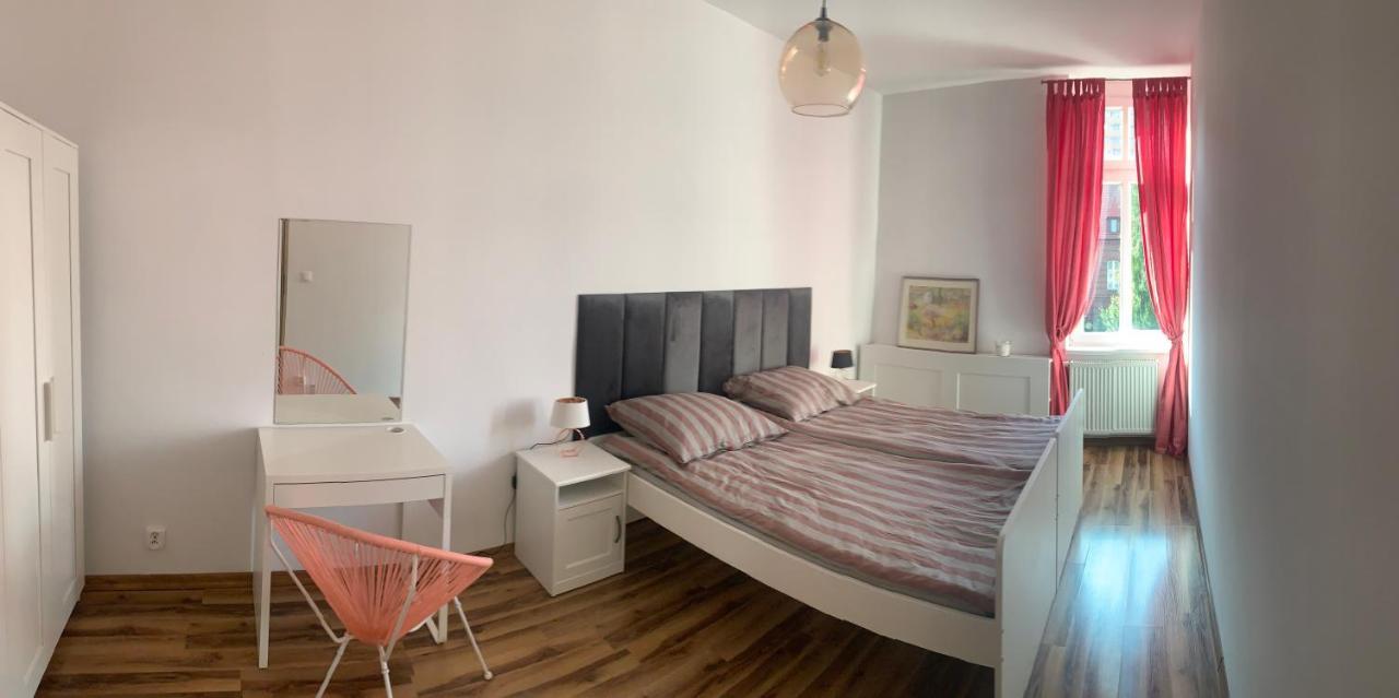 Kamienica Apartman Chorzów Kültér fotó