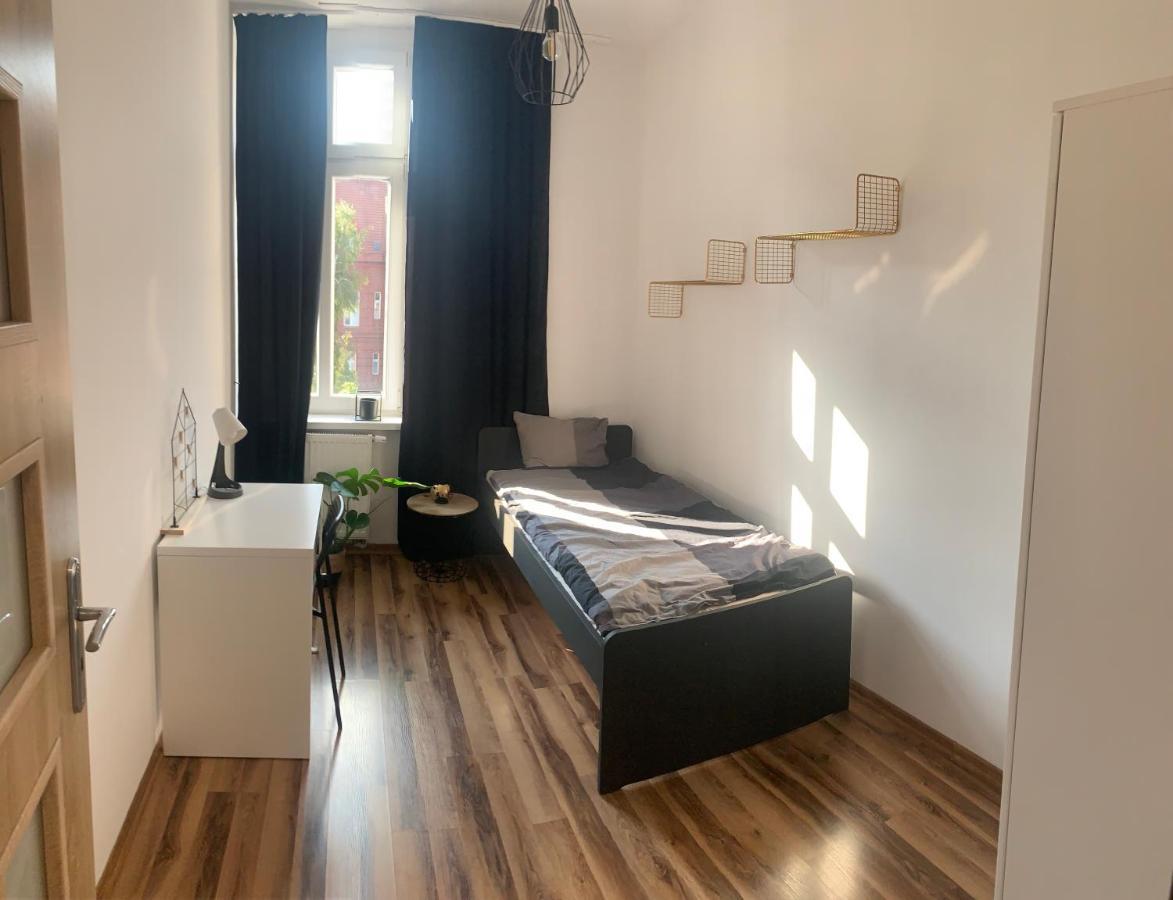 Kamienica Apartman Chorzów Kültér fotó